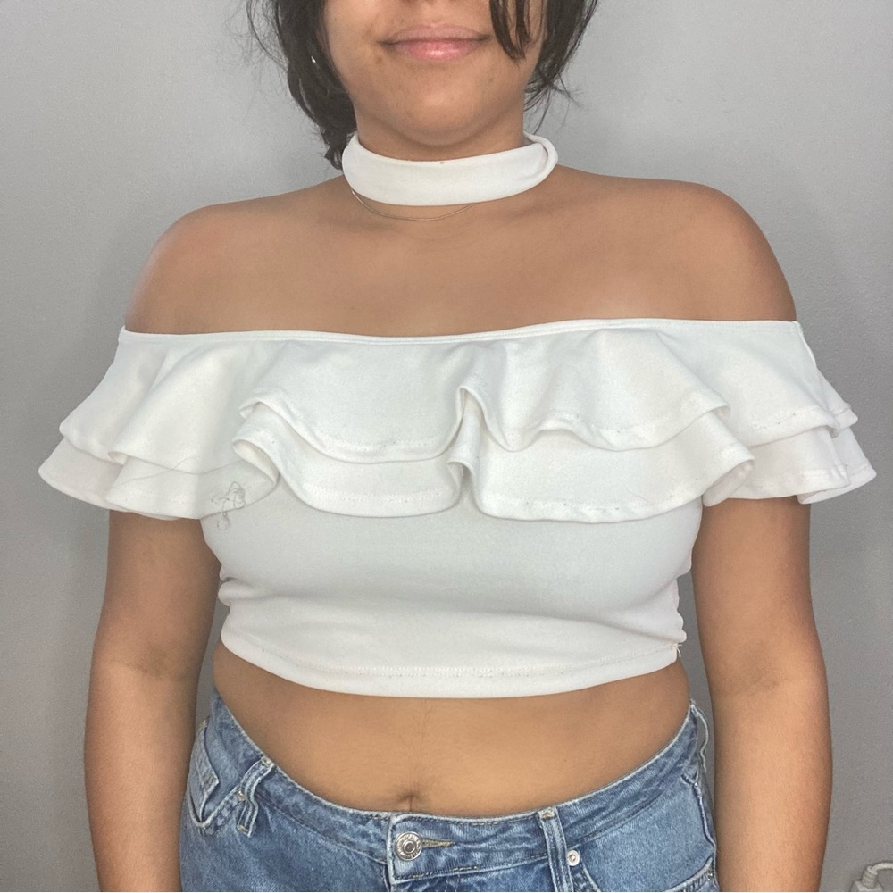 White Ruffled Winwin Blouse - Picture 6 of 6